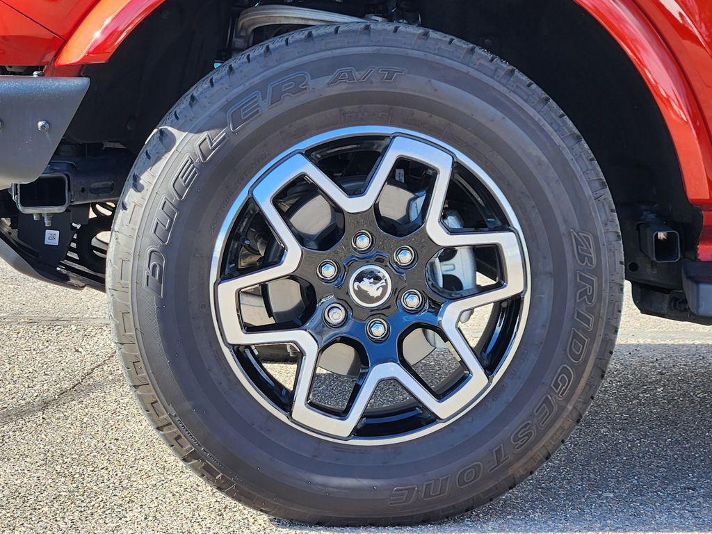 used 2024 Ford Bronco car, priced at $45,900