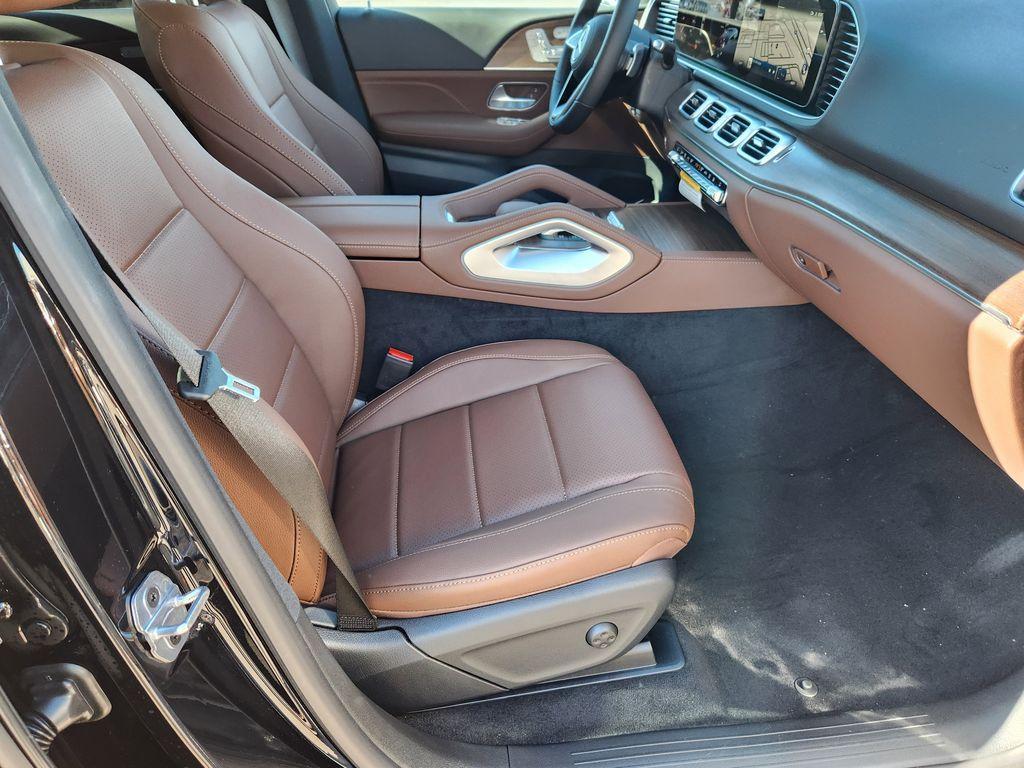 new 2026 Mercedes-Benz GLE 450e car, priced at $84,909