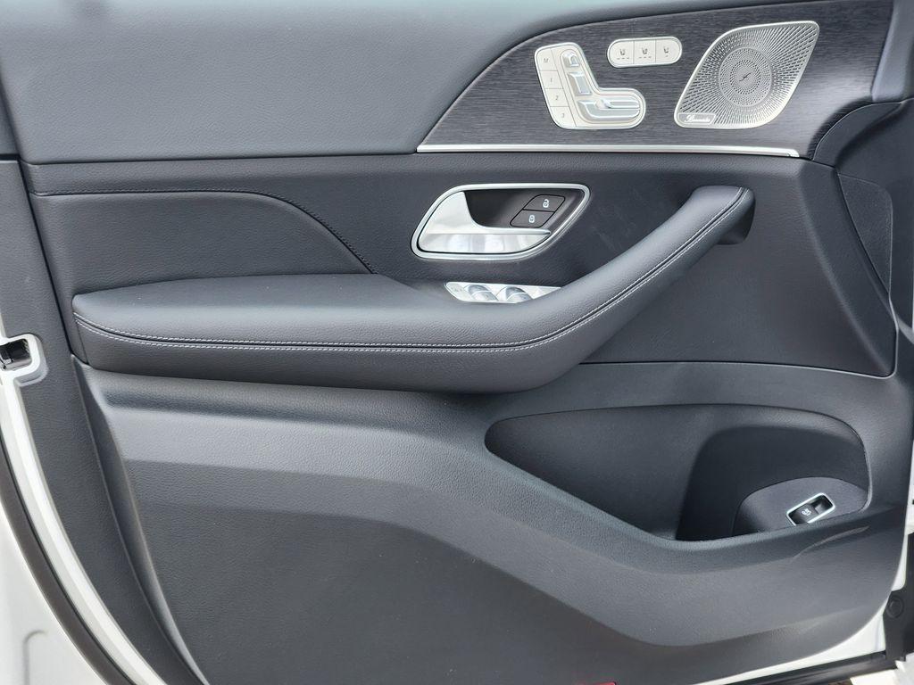 new 2026 Mercedes-Benz GLS 450 car, priced at $97,359