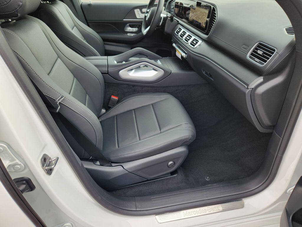 new 2026 Mercedes-Benz GLS 450 car, priced at $97,359