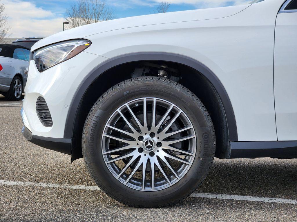 used 2026 Mercedes-Benz GLC 300 car, priced at $58,500