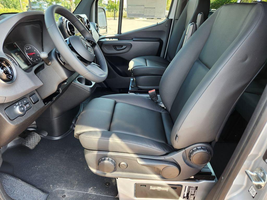 new 2025 Mercedes-Benz Sprinter 2500 car, priced at $75,930