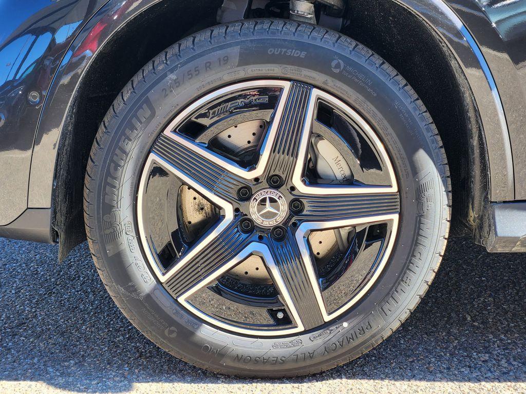 new 2026 Mercedes-Benz GLC 300 car