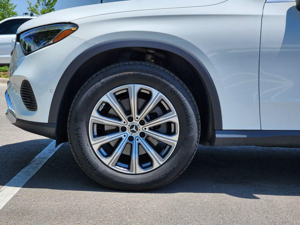 used 2023 Mercedes-Benz GLC 300 car, priced at $37,999