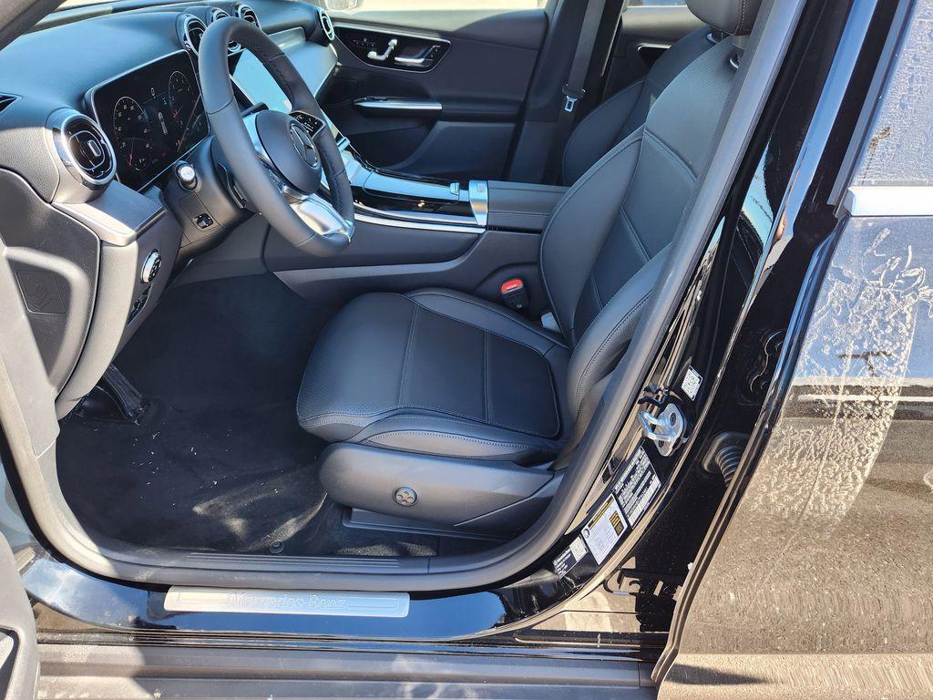 new 2026 Mercedes-Benz GLC 300 car