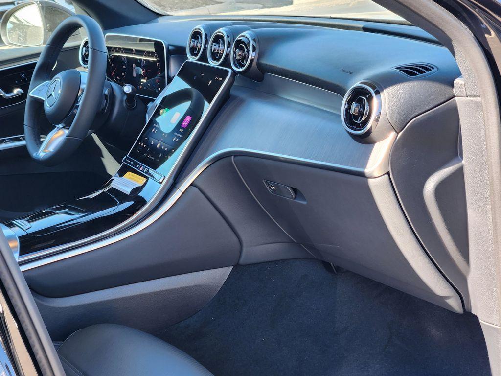 new 2026 Mercedes-Benz GLC 300 car