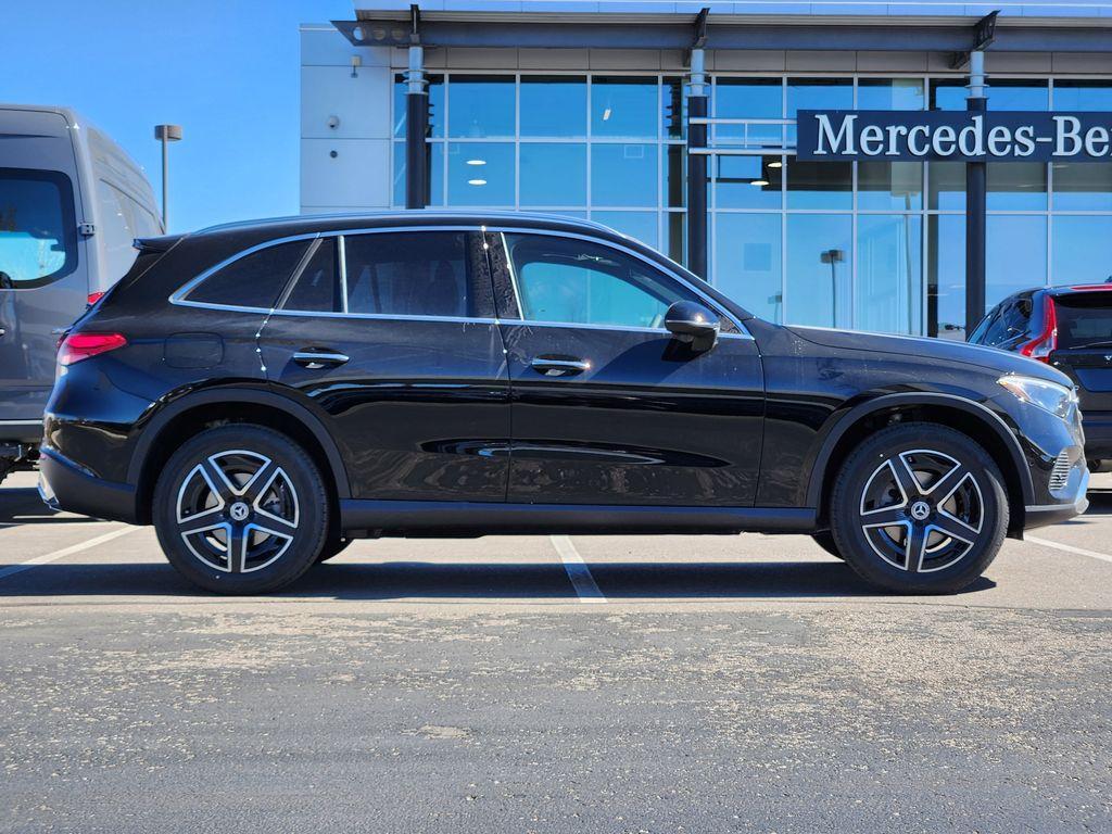 new 2026 Mercedes-Benz GLC 300 car