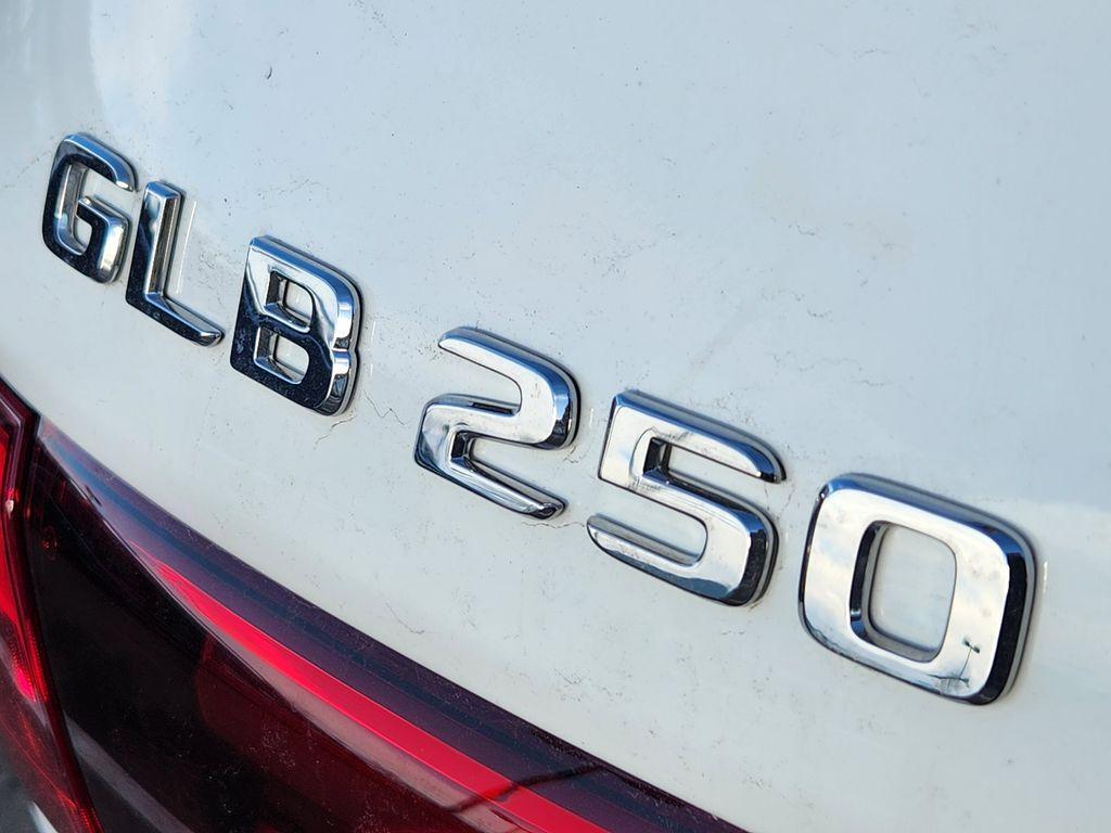 new 2026 Mercedes-Benz GLB 250 car, priced at $52,434