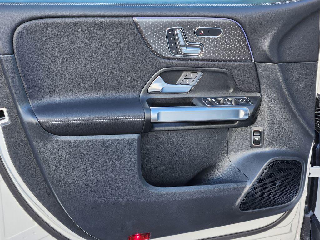 new 2026 Mercedes-Benz GLB 250 car, priced at $52,434