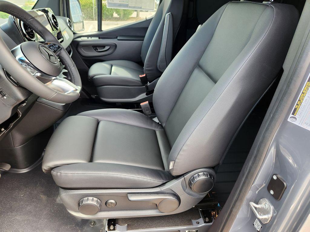 new 2026 Mercedes-Benz Sprinter 2500 car, priced at $68,727