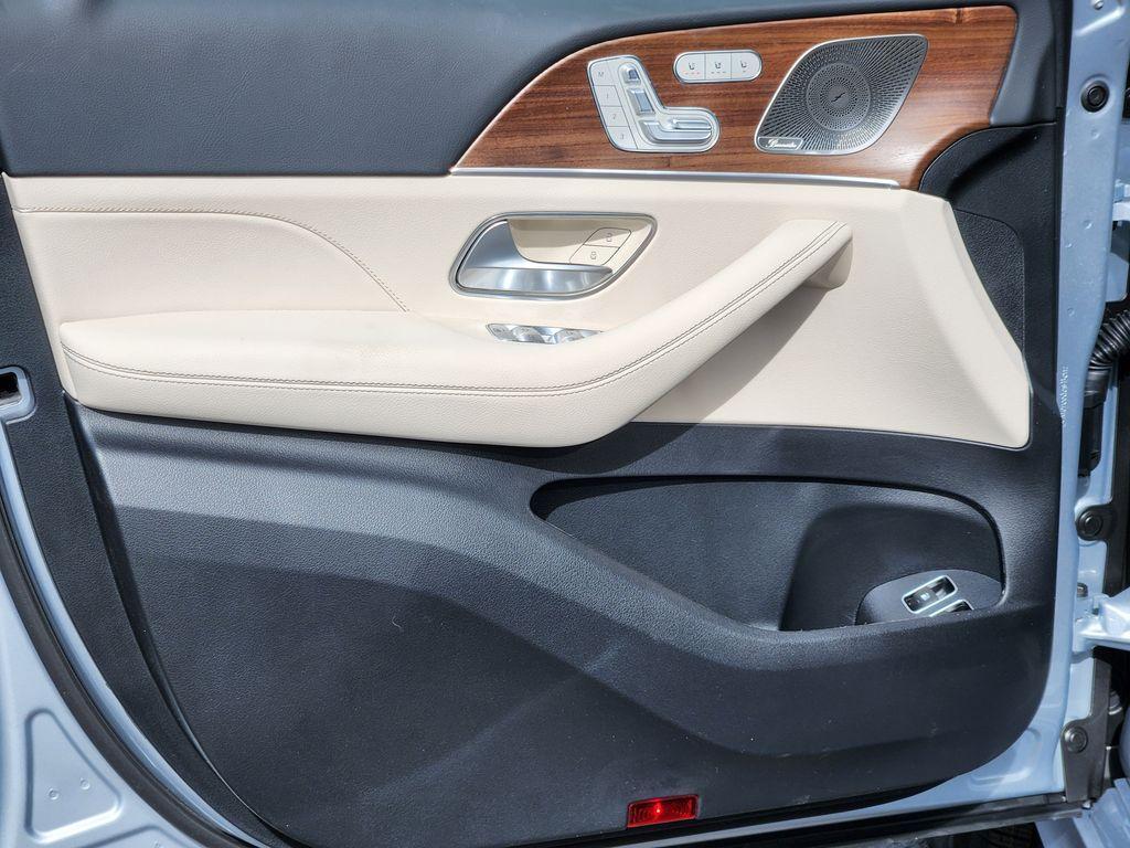 new 2026 Mercedes-Benz GLE 450e car, priced at $84,909