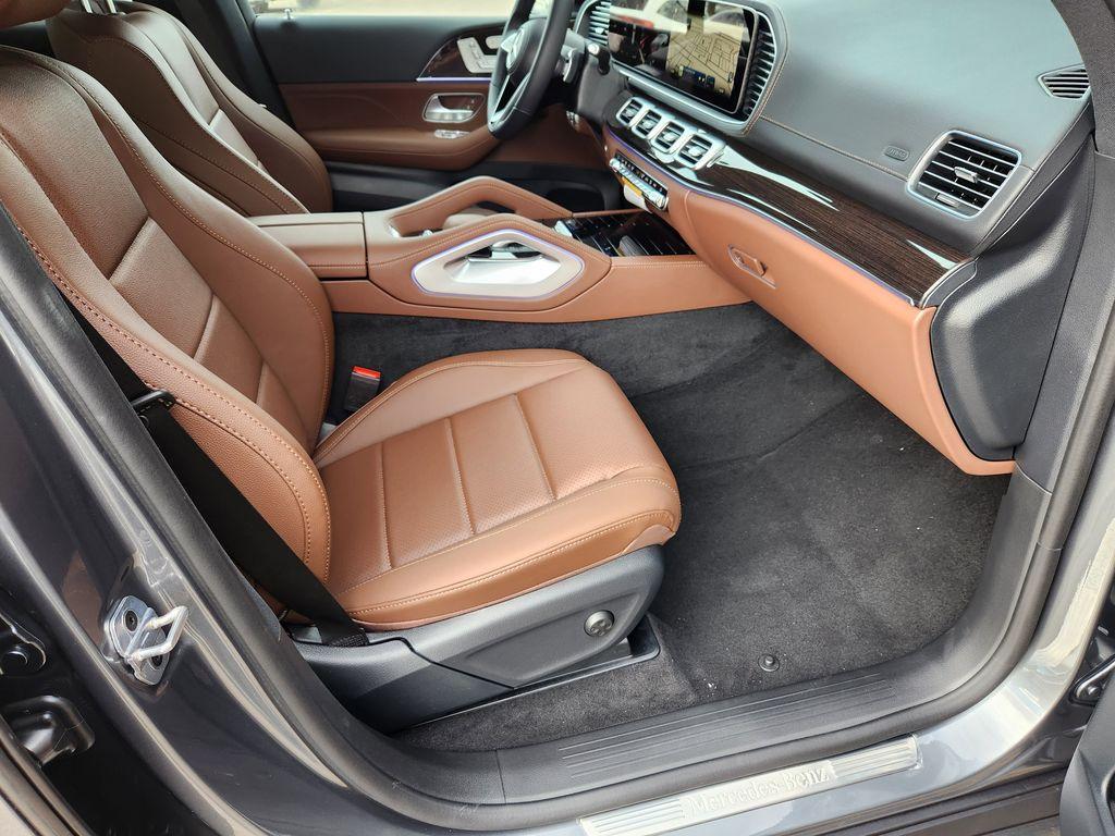 new 2026 Mercedes-Benz GLS 450 car, priced at $94,199