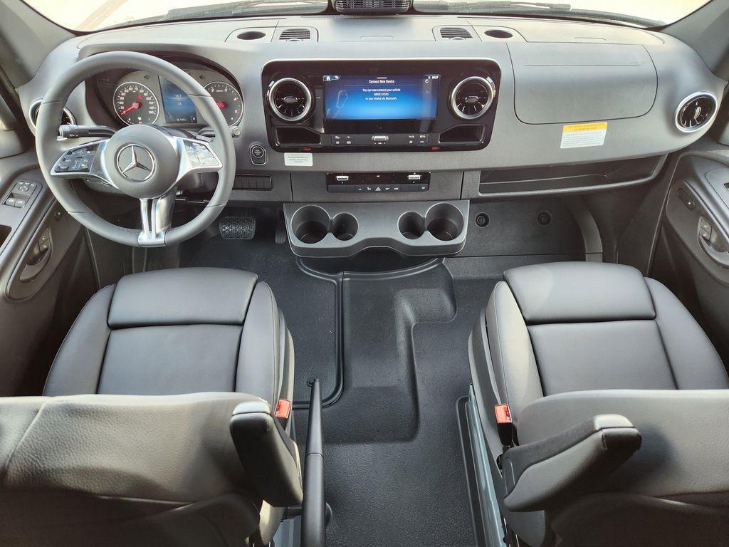 new 2026 Mercedes-Benz Sprinter 2500 car, priced at $77,098