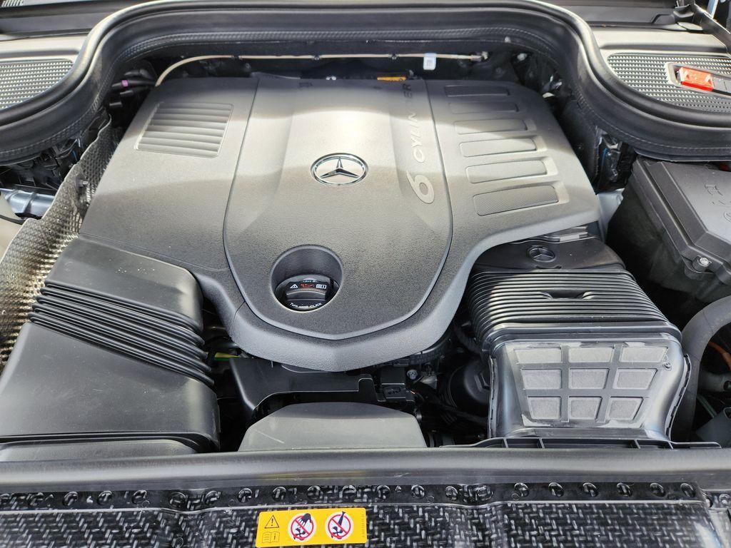 new 2026 Mercedes-Benz GLS 450 car, priced at $102,564