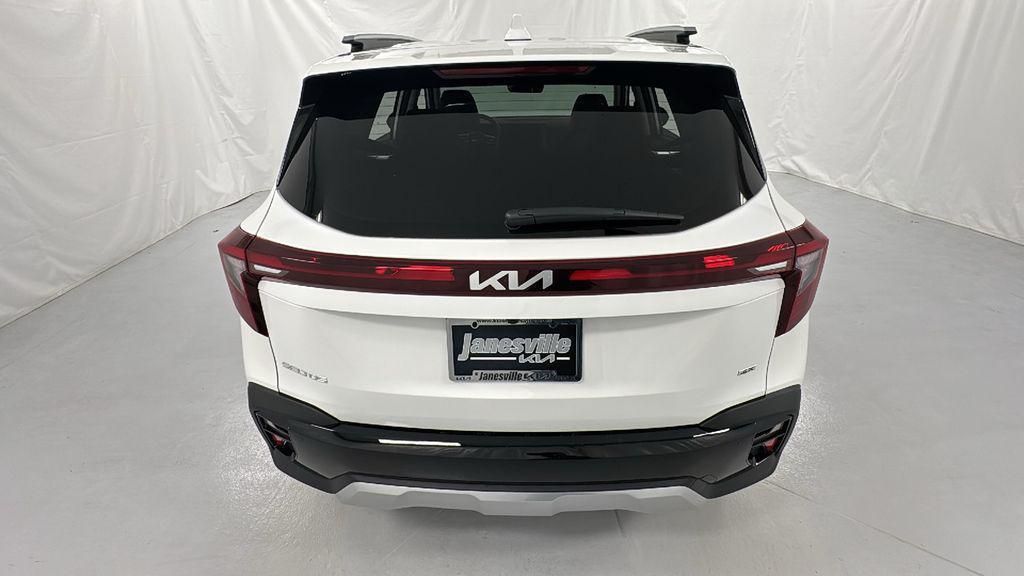 new 2026 Kia Seltos car, priced at $28,800