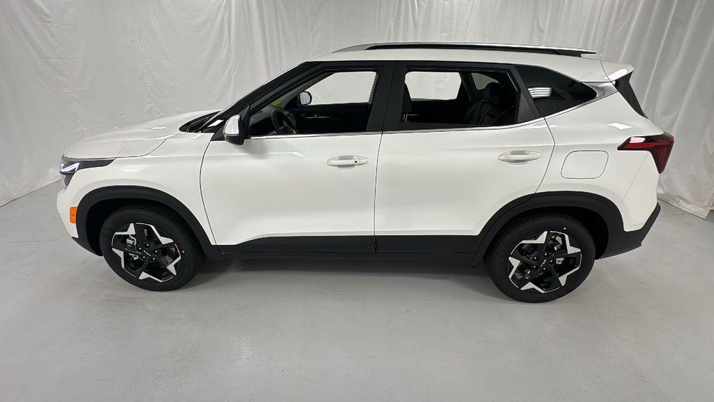 new 2026 Kia Seltos car, priced at $28,800