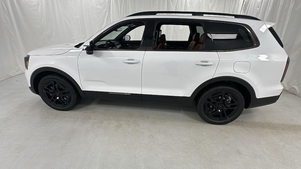 new 2025 Kia Telluride car, priced at $49,528
