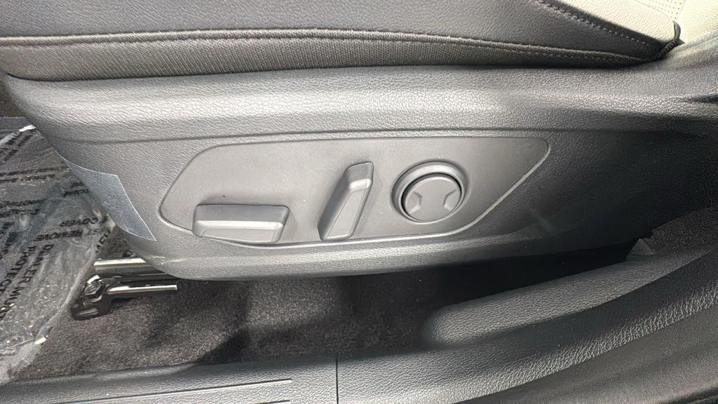 new 2026 Kia Sportage Hybrid car, priced at $33,261