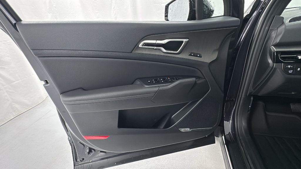 new 2026 Kia Sportage car, priced at $35,923