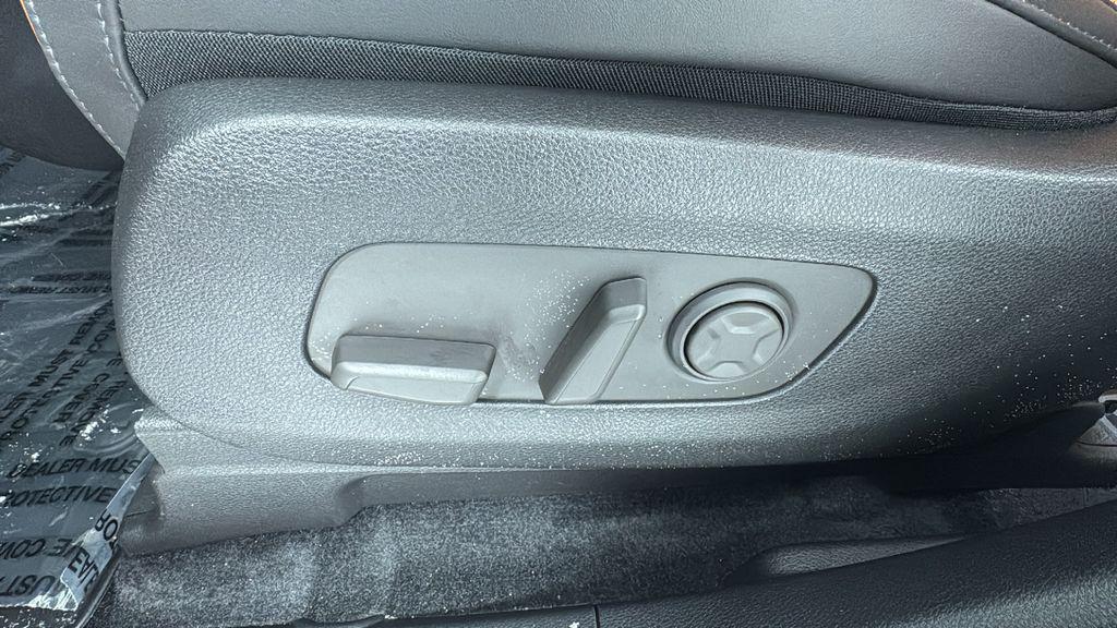 new 2026 Kia Carnival car, priced at $41,367