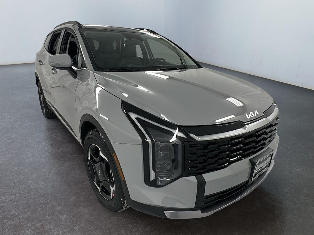 new 2026 Kia Sportage car, priced at $33,008