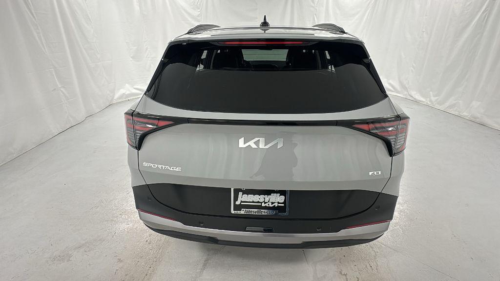 new 2026 Kia Sportage car, priced at $33,008