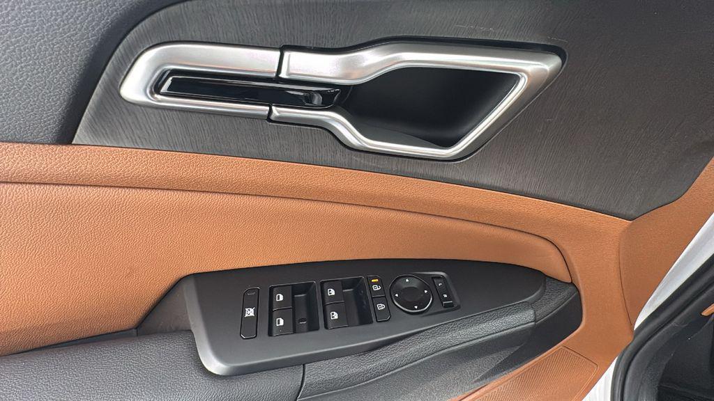 new 2026 Kia Sportage car, priced at $33,748