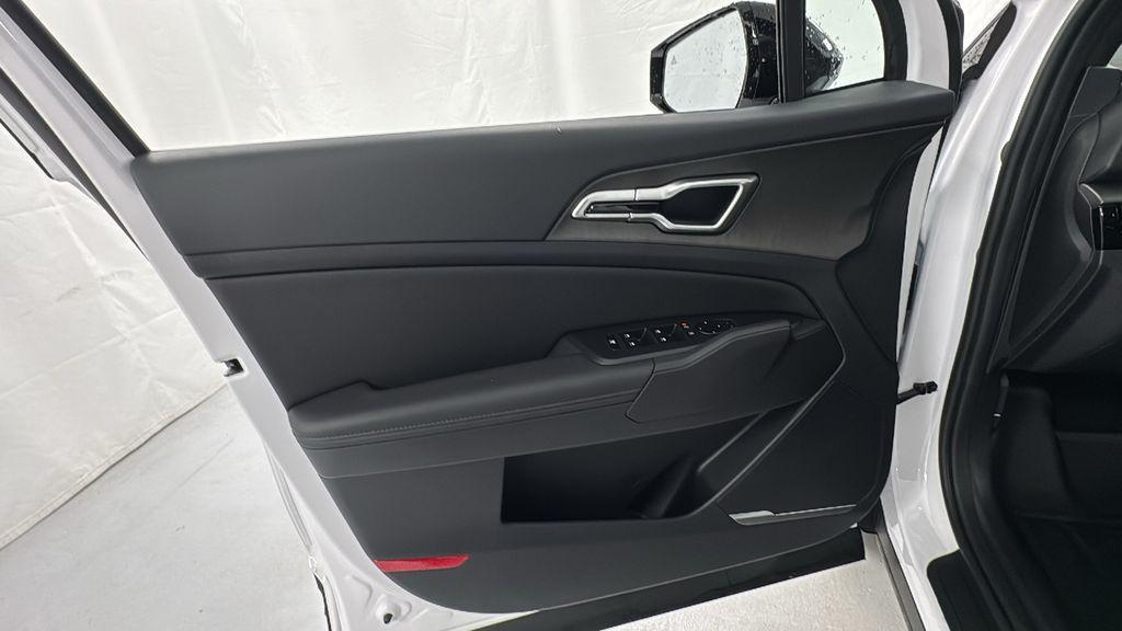 new 2026 Kia Sportage car, priced at $33,619