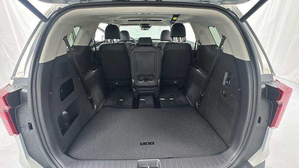 new 2026 Kia Carnival car, priced at $45,804