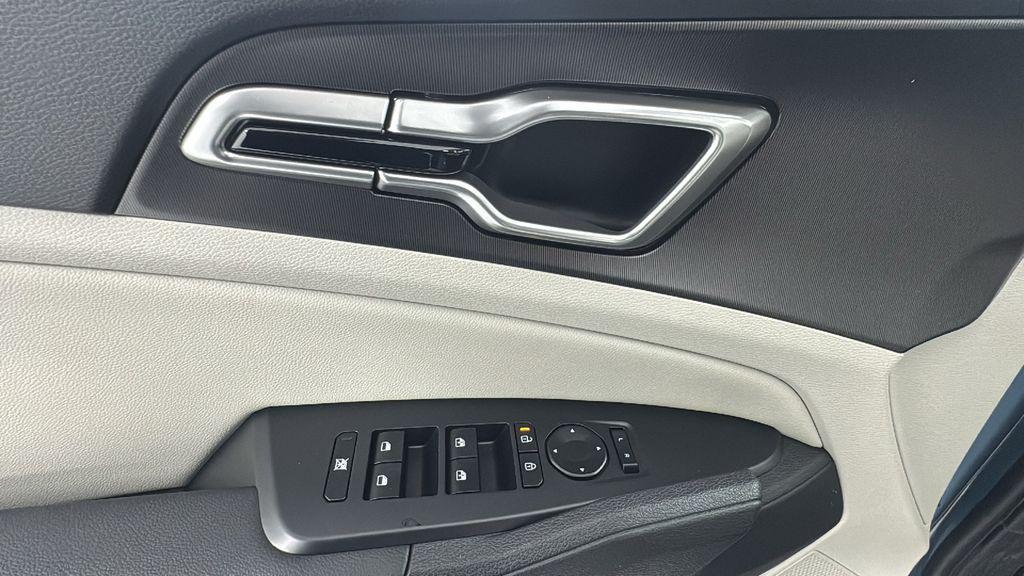 new 2026 Kia Sportage Hybrid car, priced at $34,216