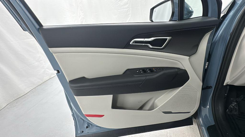 new 2026 Kia Sportage Hybrid car, priced at $34,216