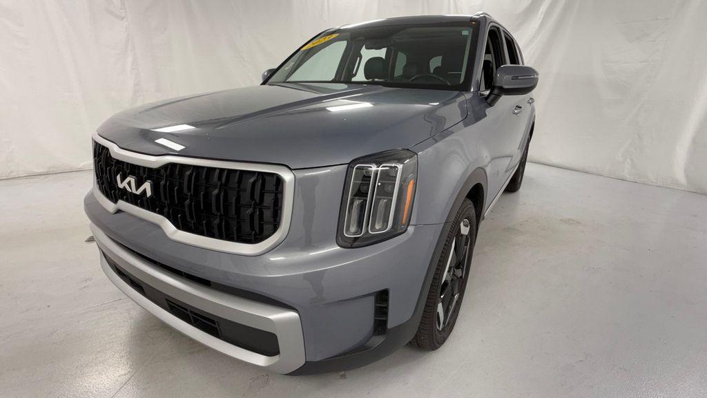 used 2023 Kia Telluride car, priced at $29,999