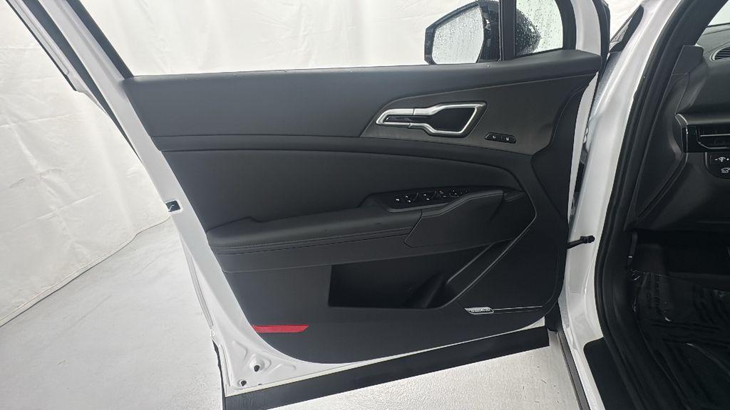 new 2026 Kia Sportage car, priced at $36,100