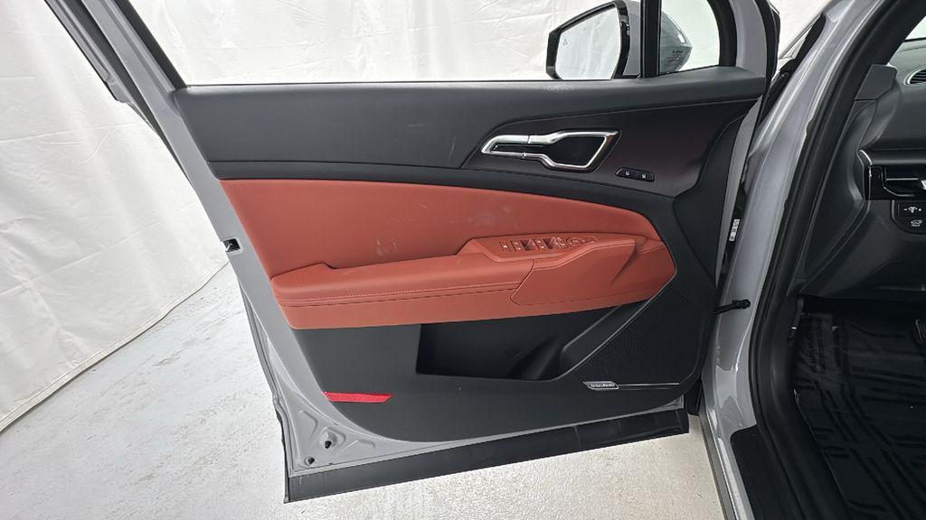 new 2026 Kia Sportage Hybrid car, priced at $39,984