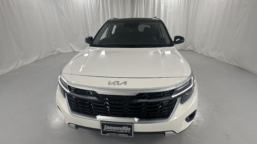 new 2026 Kia Seltos car, priced at $26,978