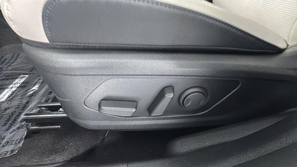 new 2026 Kia Sportage car, priced at $30,877