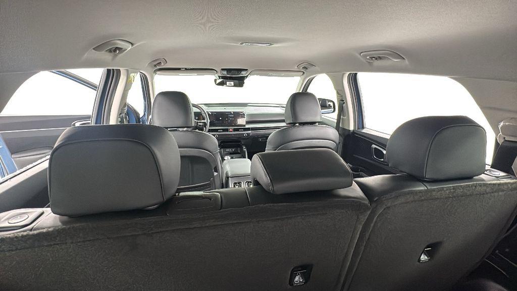 new 2026 Kia Sorento Hybrid car, priced at $38,343