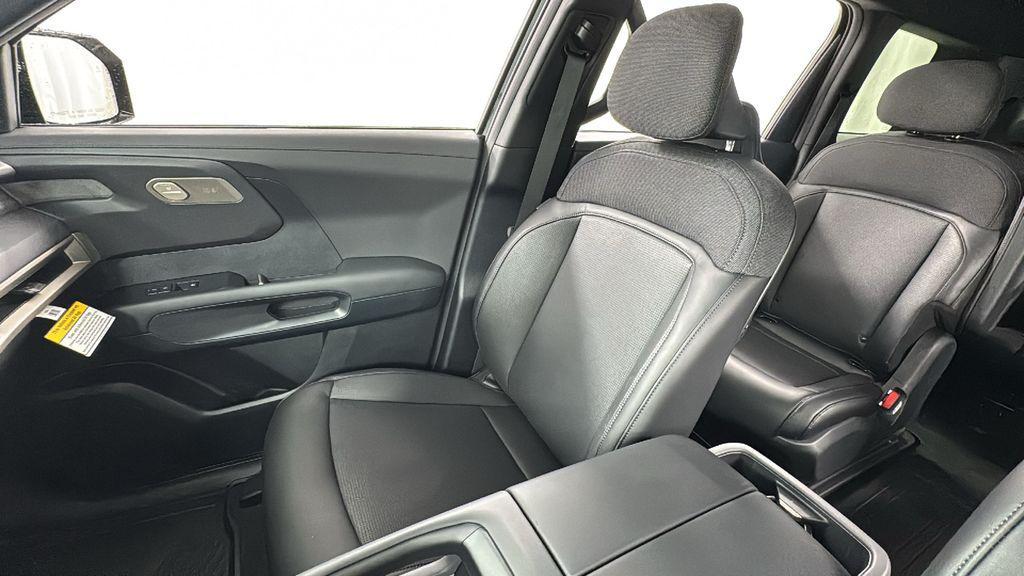 new 2027 Kia Telluride car, priced at $47,010