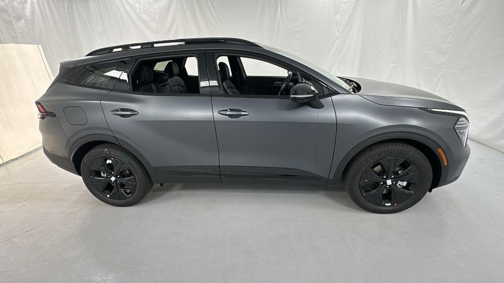 new 2025 Kia Sportage car, priced at $42,002