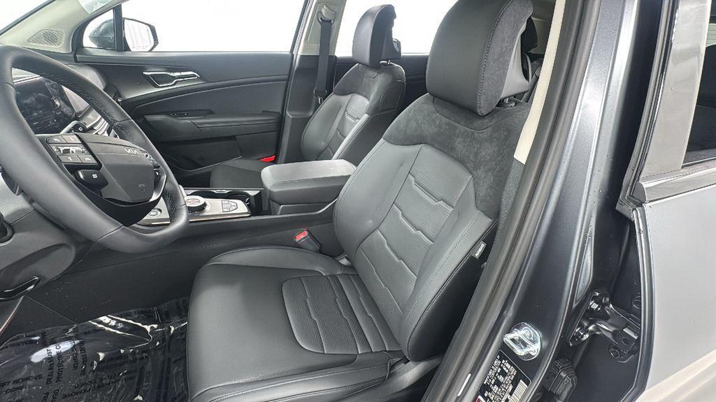 new 2026 Kia Sportage Hybrid car, priced at $40,596