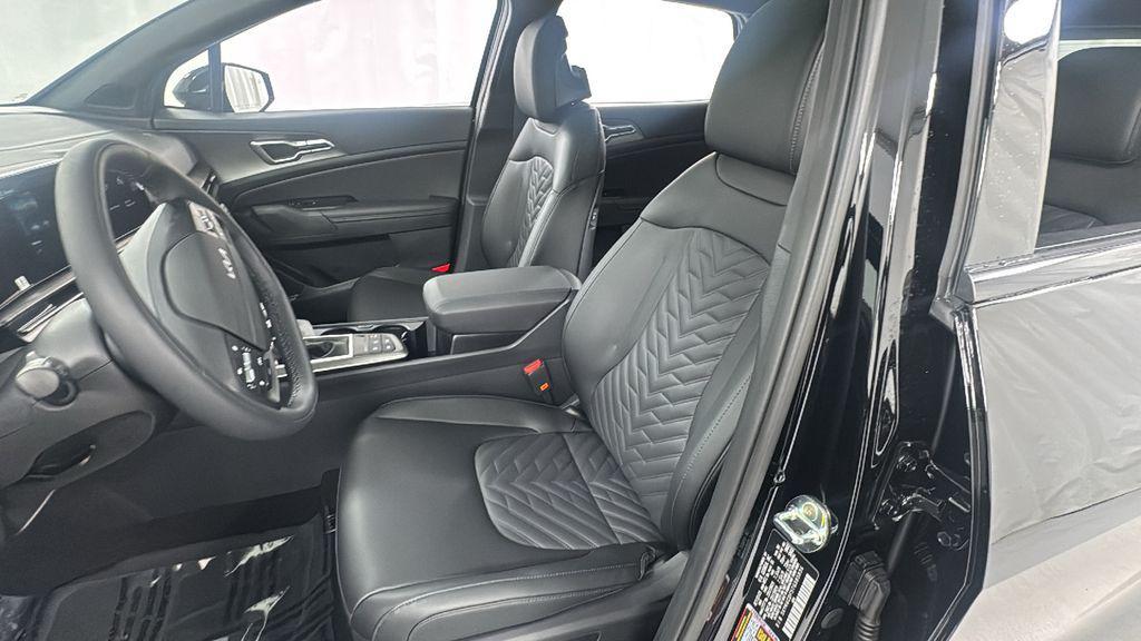 new 2026 Kia Sportage car, priced at $33,592