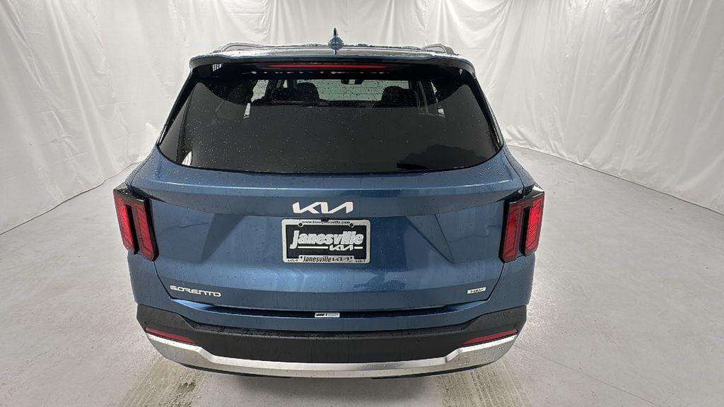 new 2026 Kia Sorento Hybrid car, priced at $38,654