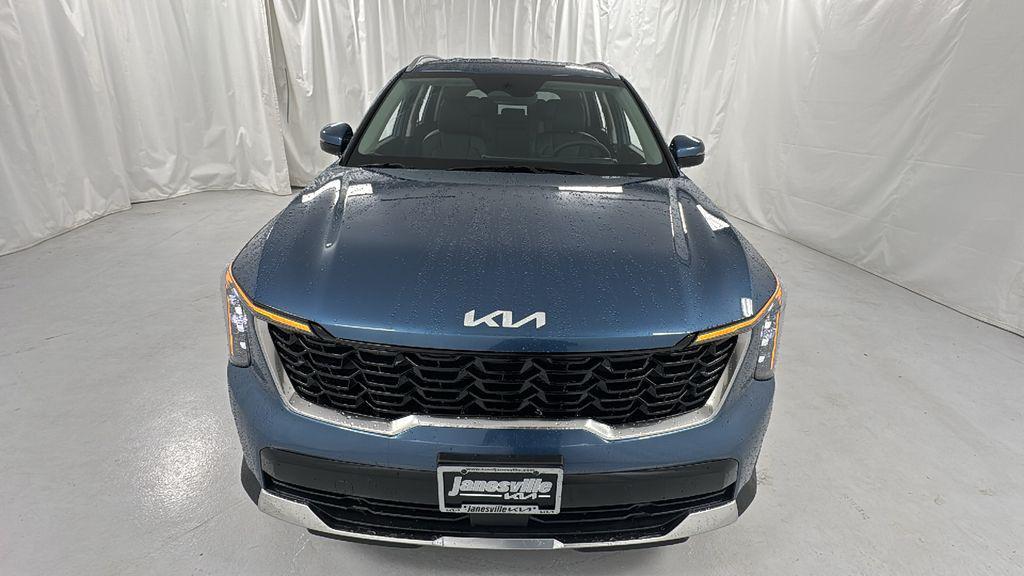 new 2026 Kia Sorento Hybrid car, priced at $38,654