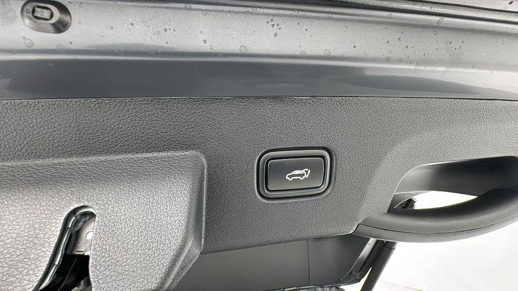 new 2025 Kia Sportage car, priced at $37,487