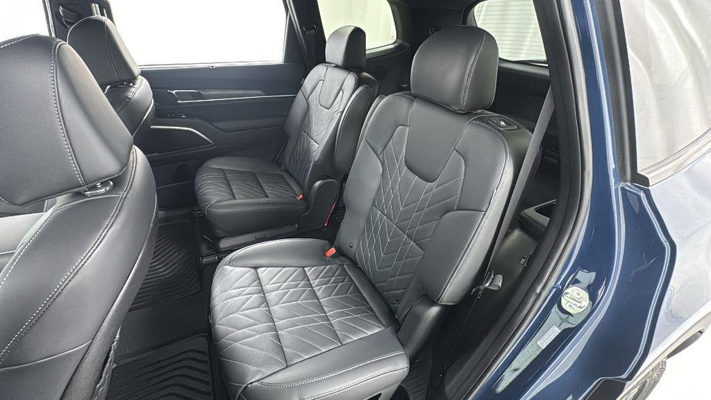 new 2025 Kia Telluride car, priced at $50,527