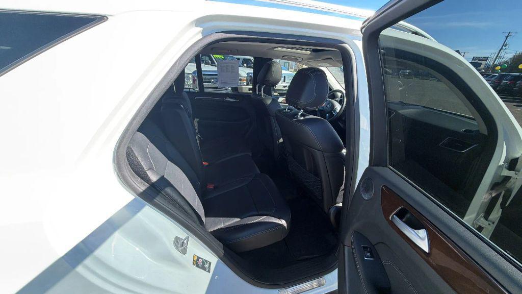 used 2015 Mercedes-Benz M-Class car, priced at $11,995