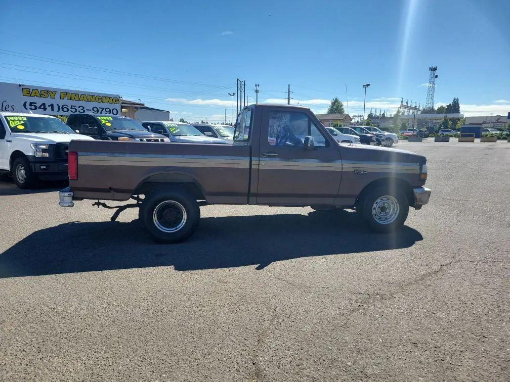 used 1992 Ford F-150 car, priced at $3,995