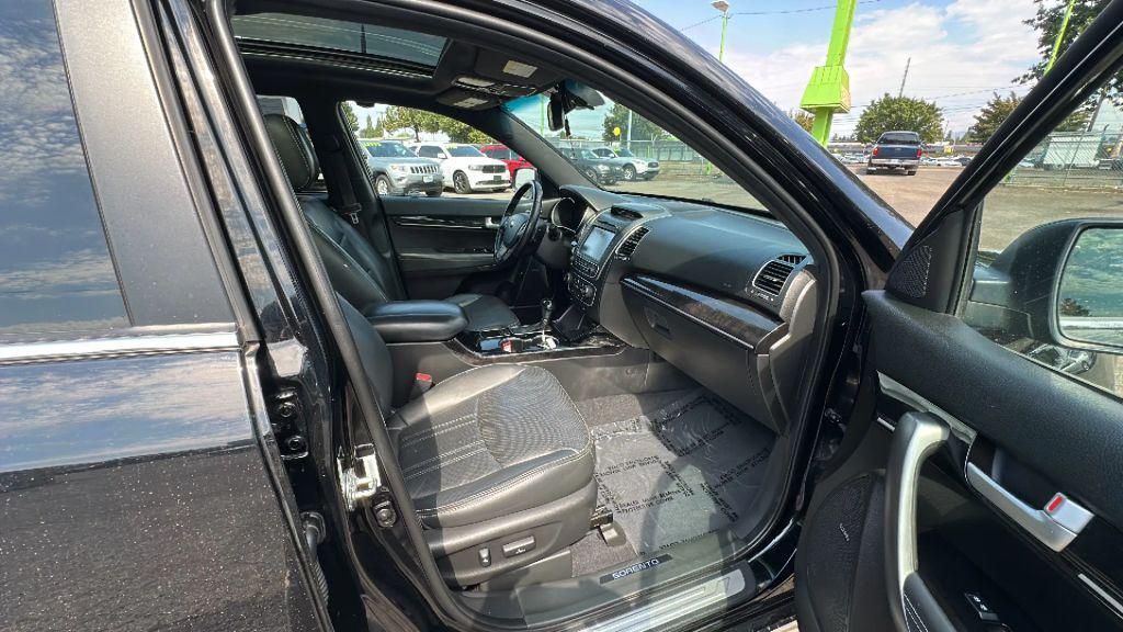 used 2015 Kia Sorento car, priced at $12,995
