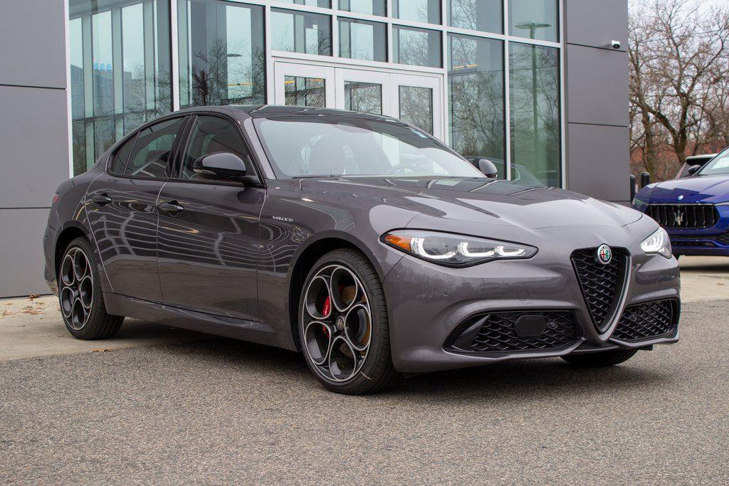 used 2025 Alfa Romeo Giulia car, priced at $43,900