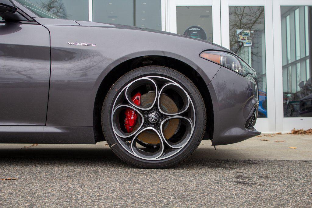 used 2025 Alfa Romeo Giulia car, priced at $43,900